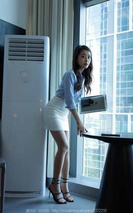 异思趣向IESS  2023.08.14 丝享家 1506 小婕《蓝领佳人》