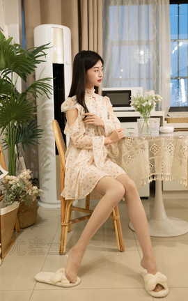 尤蜜丝 穿搭写真 NO.132