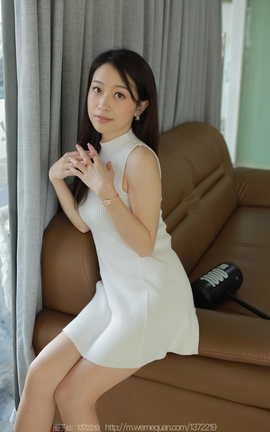 异思趣向IESS  2023.07.17 丝享家 1482 小婕《可爱白月光》